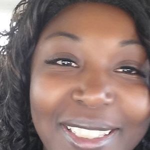 Meet your Posher, Charlisha